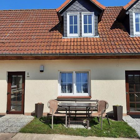 Leuchtturmblick - Ferienwohnung für die Familie in Grieben Insel Hiddensee Exterior foto