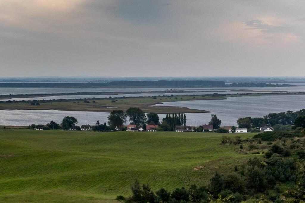 Leuchtturmblick - Ferienwohnung für die Familie in Grieben Insel Hiddensee Exterior foto